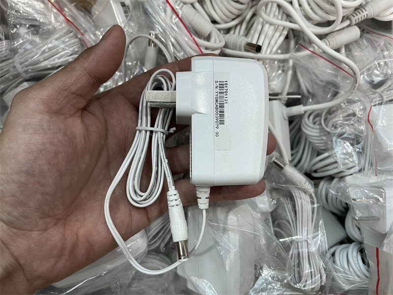 ?？低曃炇疌3W攝像頭12v電源適配器 兼容性與選擇的全面指南